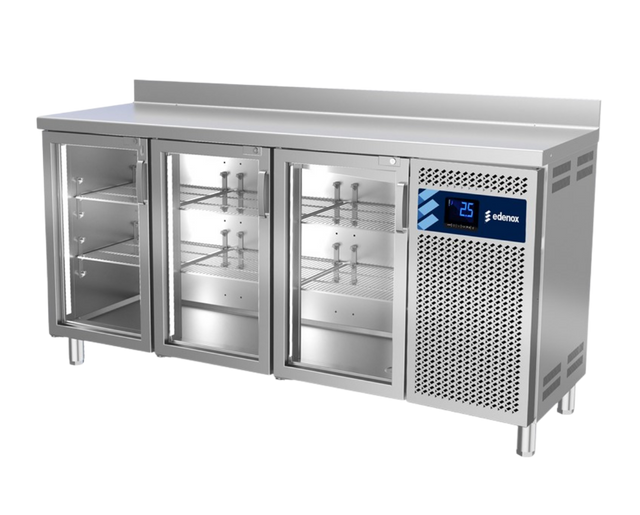Snack Serie 600 refrigerada puerta de cristal